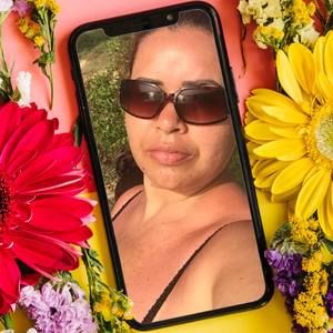 Meet your Posher, Yaima